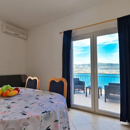 Vikendica House Narona