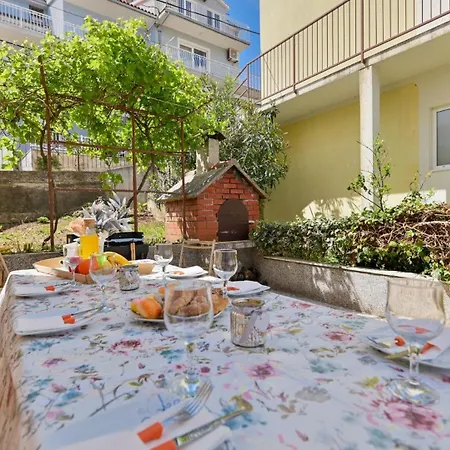 Vikendica House Narona